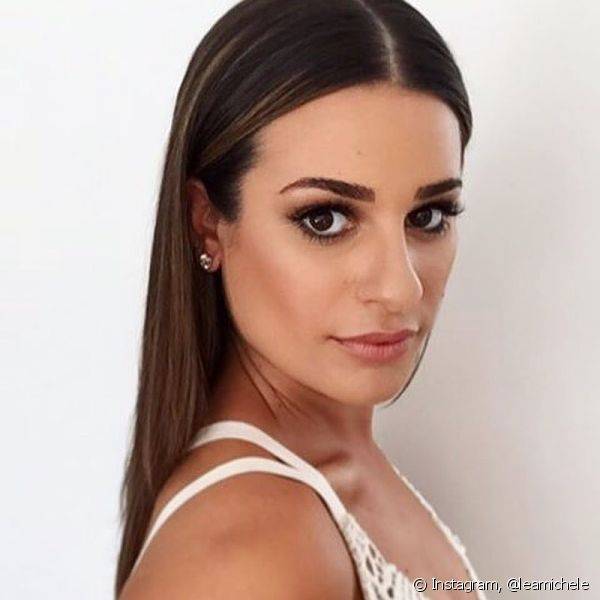 As sobrancelhas perfeitas de Lea Michele foram o ponto alto da produ??o mais clean da atriz e cantora (Foto: Instagram @leamichele)